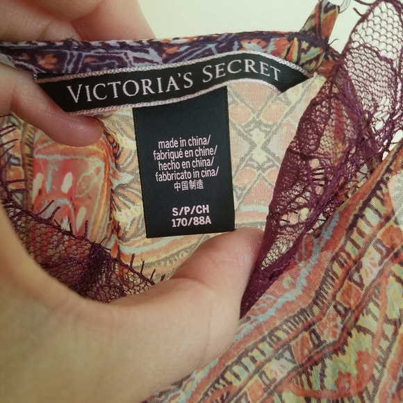 Sleepwear - Picture 4 of 4